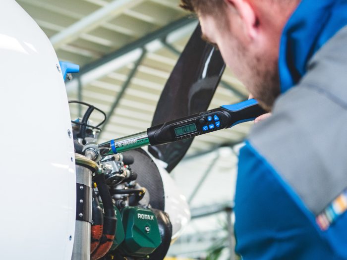 ترکمتر دیجیتال صنعتی 30 نیوتن یونیور 627575 - Image 4